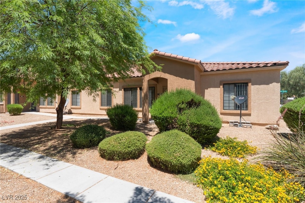 2141 Hussium Hills St unit 108, Las Vegas, NV 89108 - photo 1