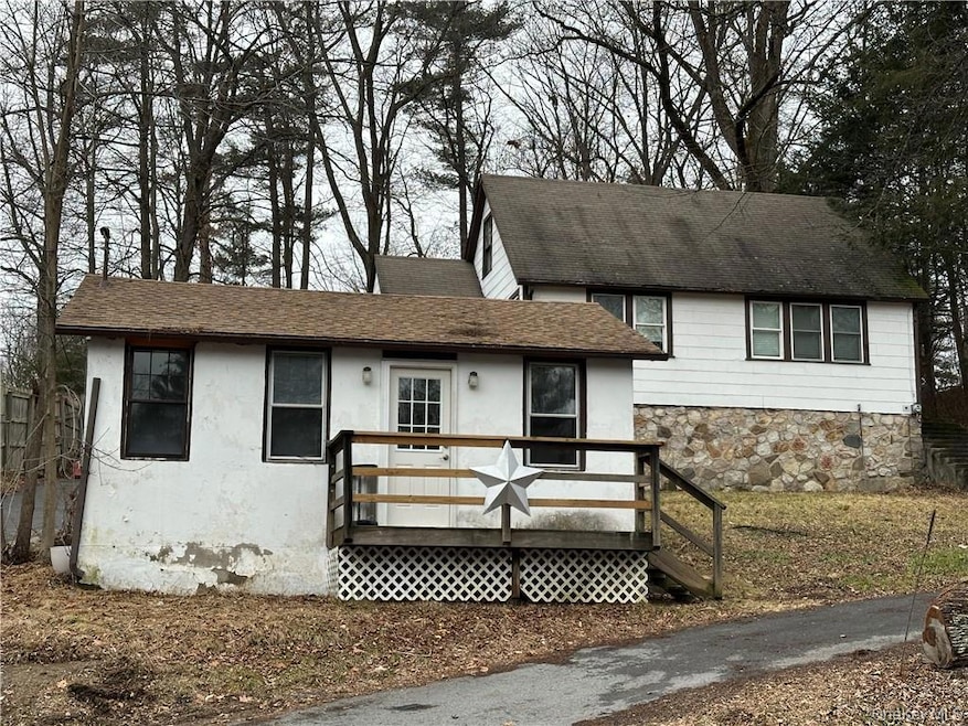 55 Burlingham Rd unit 1, Bloomingburg, NY 12721 - photo 1