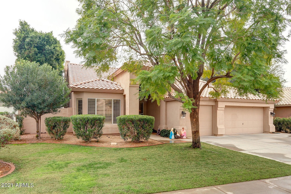 721 Hackberry_1323frt