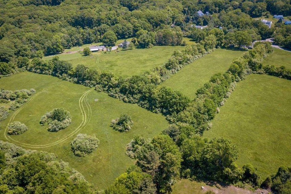 100 Huguenot Rd, Oxford, MA 01540 - photo 1