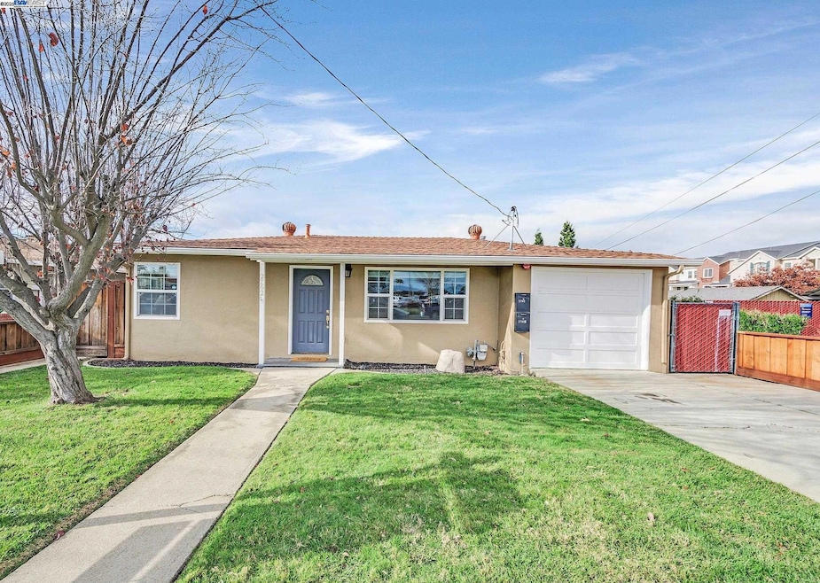 Sold $1,225,000 • Co-Listing Agent