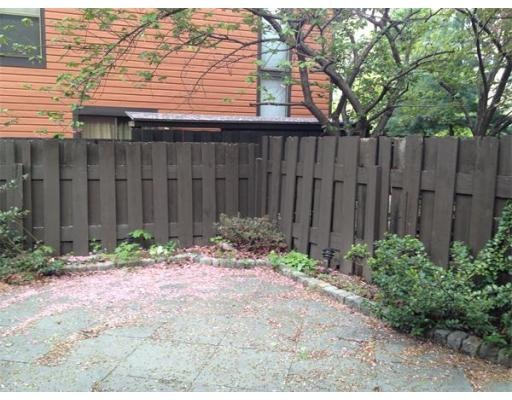 19 Lilac Ct unit 1, Cambridge, MA 02141 - photo 1