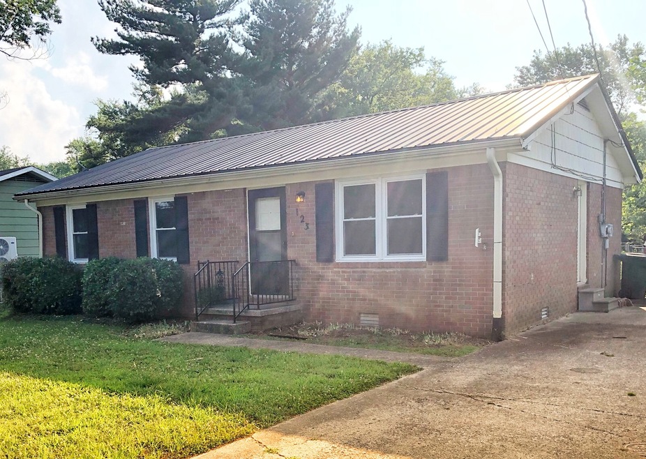 123 Boxwood Dr, Hopkinsville, KY 42240 - photo 1