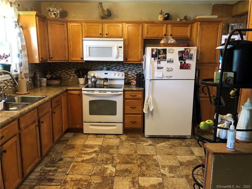 442 Wolcott St, Waterbury, CT 06705 - photo 1