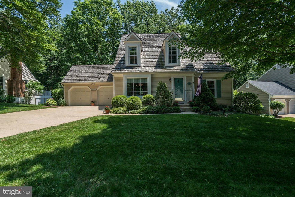 9243 Northedge Dr, Springfield, VA 22153 - photo 1