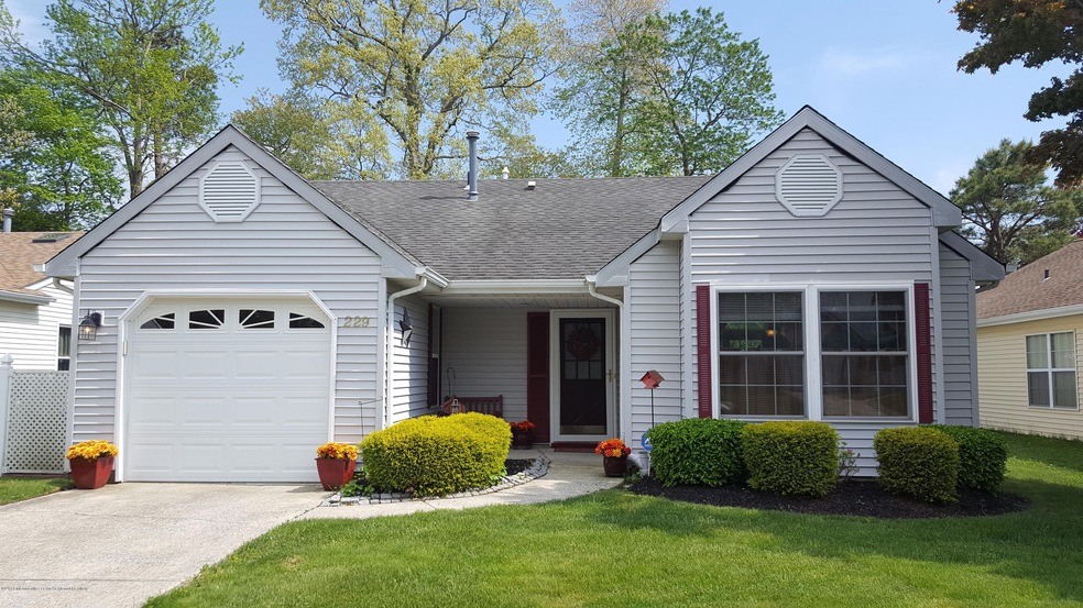 229 Mohican Ln, Little Egg Harbor Township, NJ 08087 - photo 1