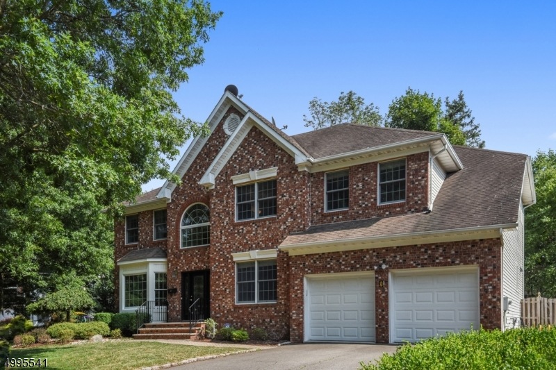 3 Reading Ct, Metuchen, NJ 08840 - photo 1