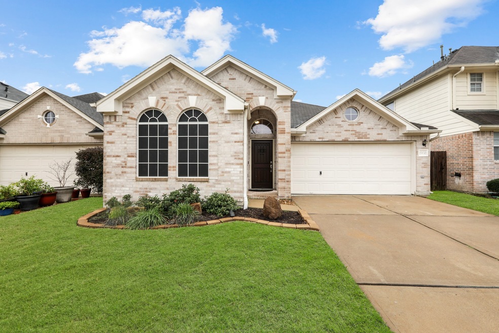 15830 Collinsville Dr, Tomball, TX 77377 - photo 1