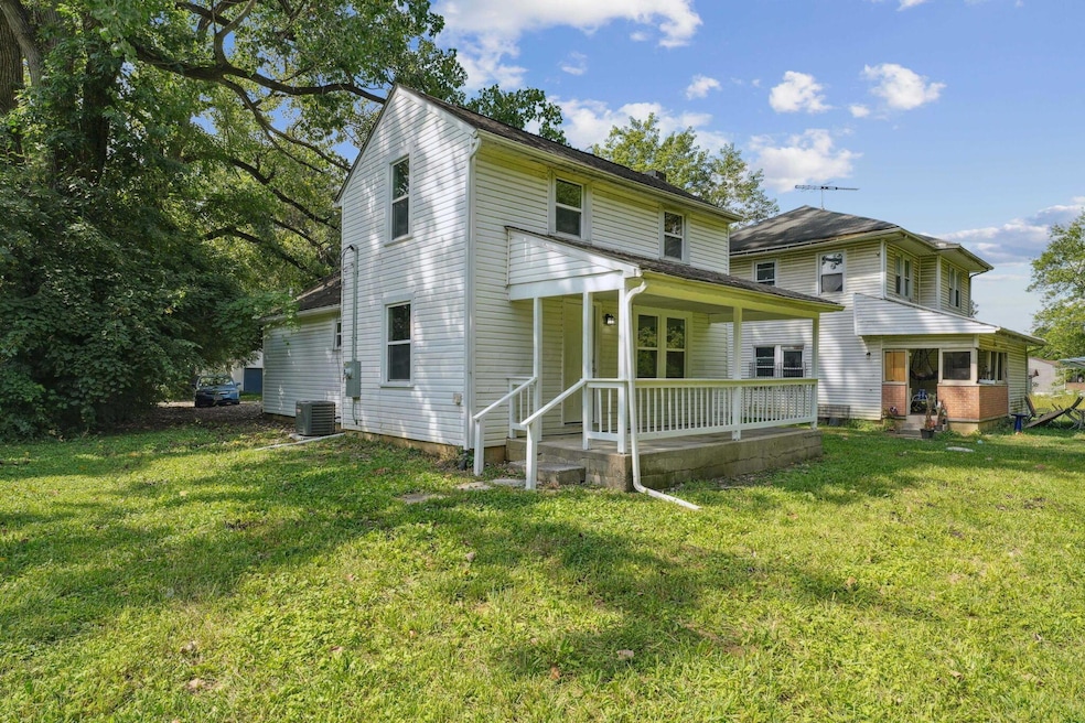 1-web-or-mls-3059-e-8th-st