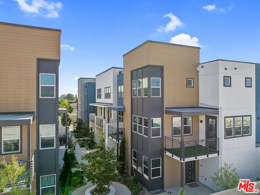 Sold $852,500 • Co-Listing Agent