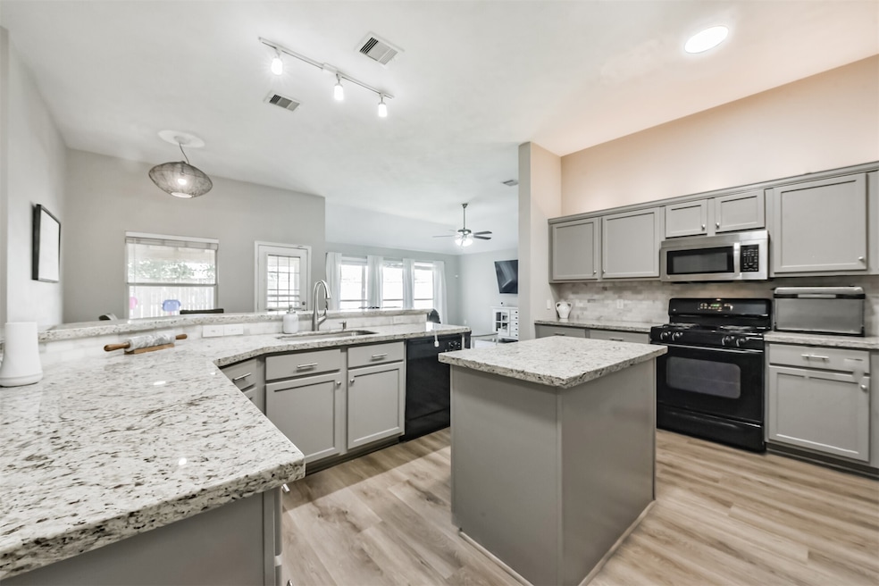 Stunning kitchen with room for all appliances, dis