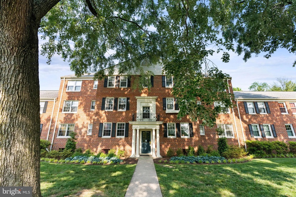 6617 E Wakefield Dr unit B1, Alexandria, VA 22307 - photo 1