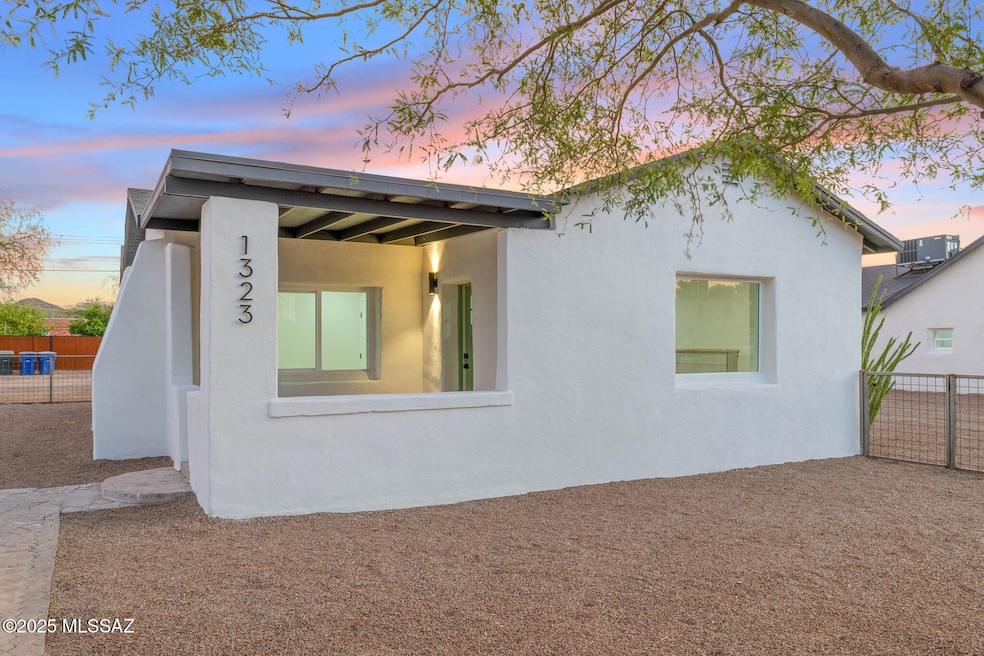 1323 W Speedway Blvd, Tucson, AZ 85745 - photo 1