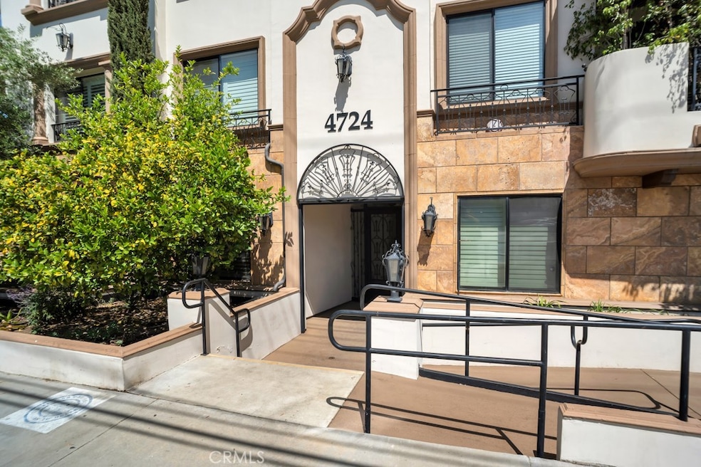 4724 Kester Ave unit 410, Sherman Oaks, CA 91403 - photo 1