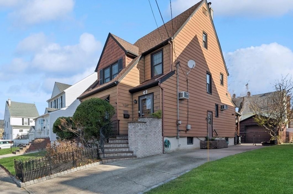 67 Amherst Rd, Valley Stream, NY 11581 - photo 1