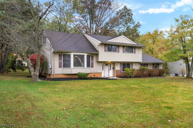 10 Saratoga Ave, Bound Brook, NJ 08805 - photo 1