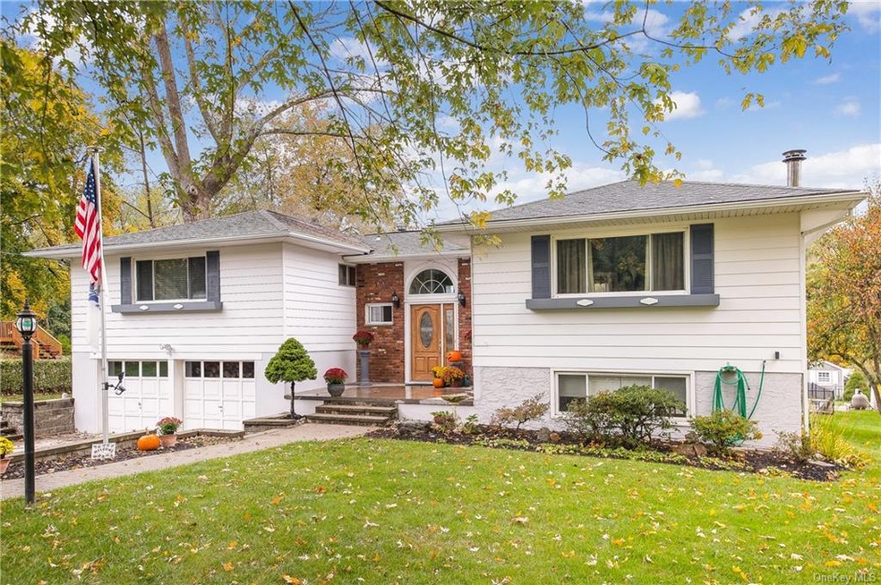 6 Redway Rd, Ossining, NY 10562 - photo 1