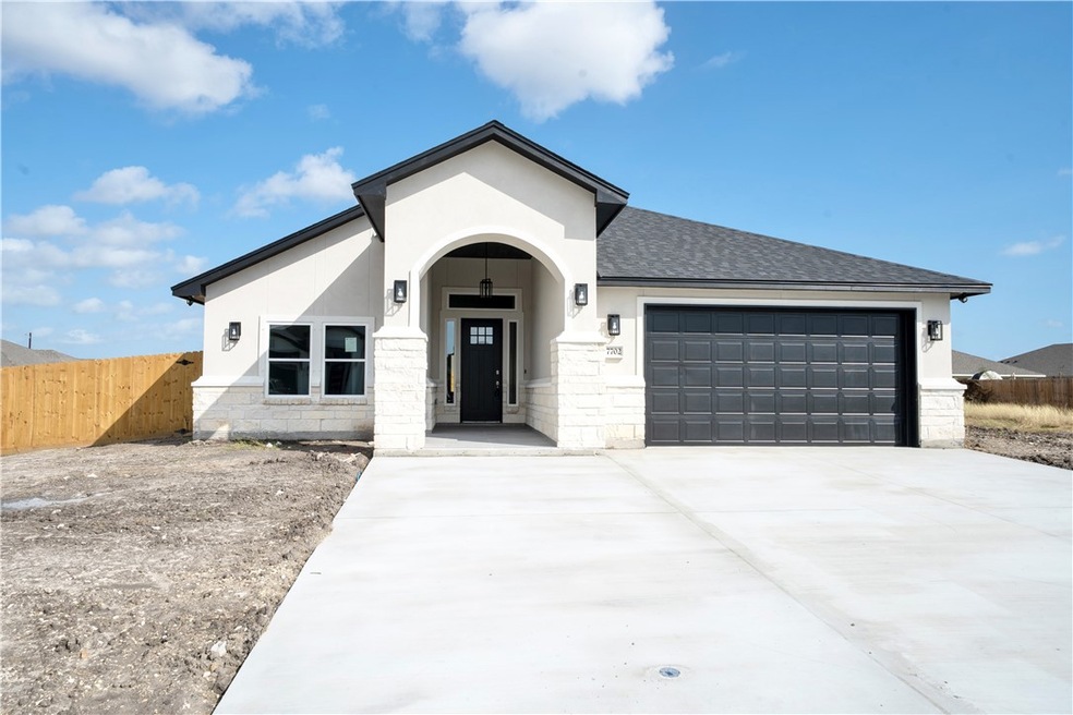 7702 Roman Dr, Corpus Christi, TX 78414 - photo 1
