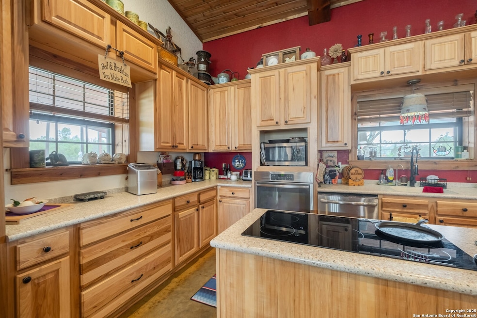 462 Co Rd 763 B, Devine, TX 78016 - photo 1