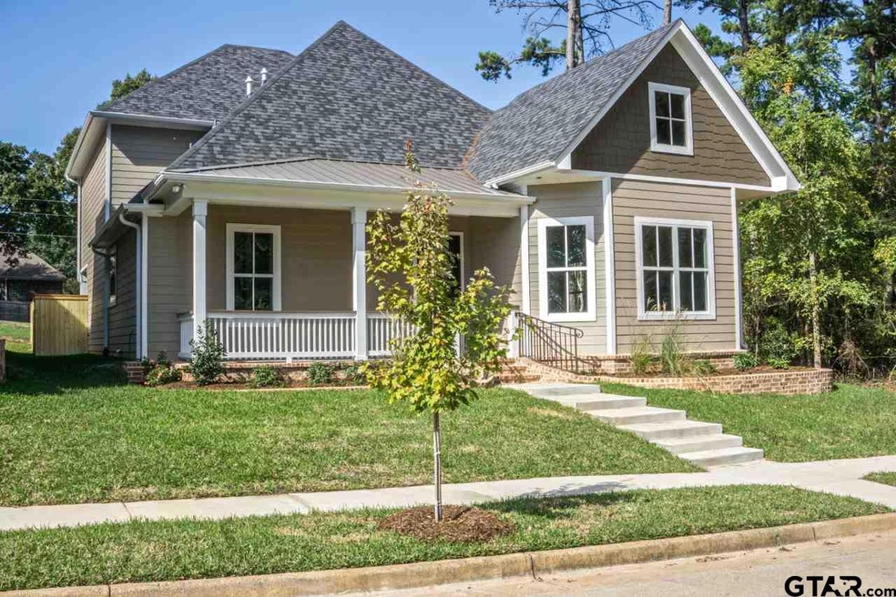 2704 2704 Hemingway Ln, Tyler, TX 75707 - photo 1