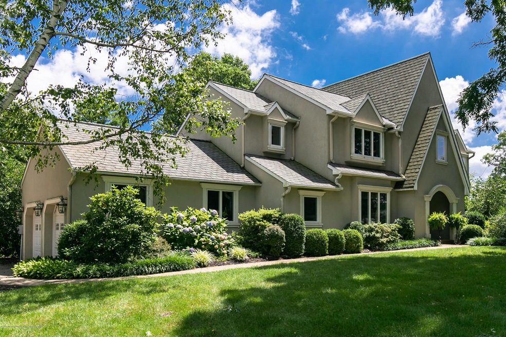 1 Colton Ct