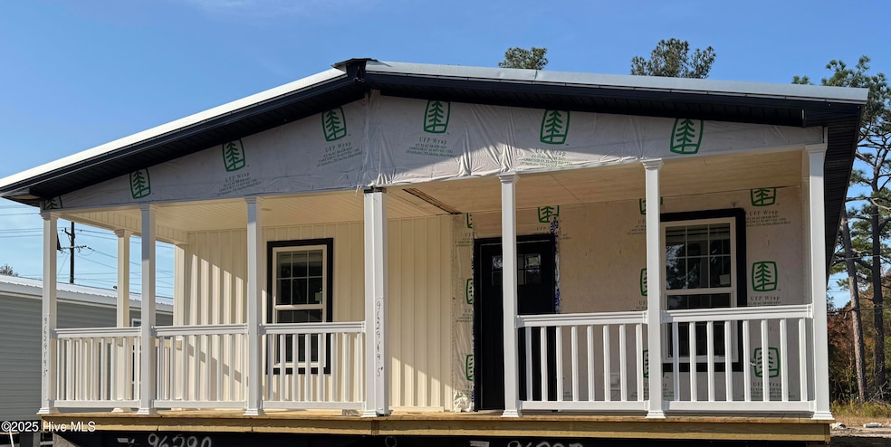 2121 Pine Ridge Front