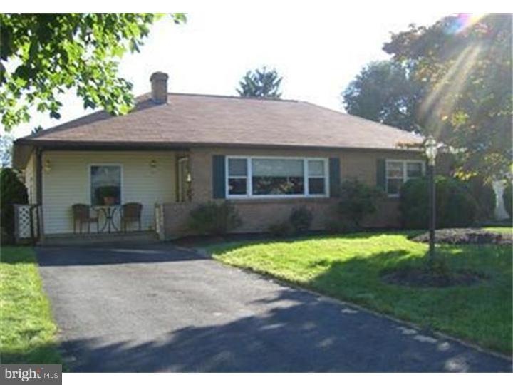 3328 Cambridge Cir, Allentown, PA 18104 - photo 1