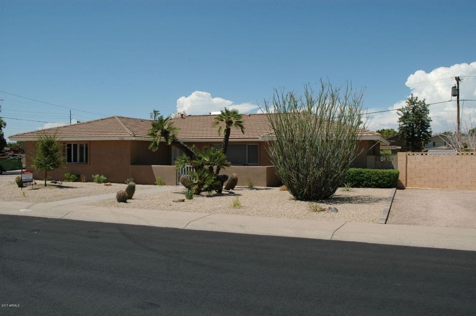 920 E Manhatton Dr, Tempe, AZ 85282 - photo 1