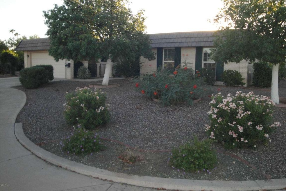 CORNER CUL-DE-SAC LOT