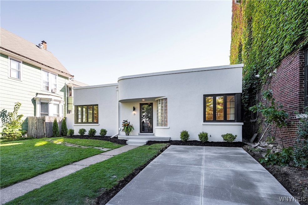 Pending $549,000 • Co-Listing Agent