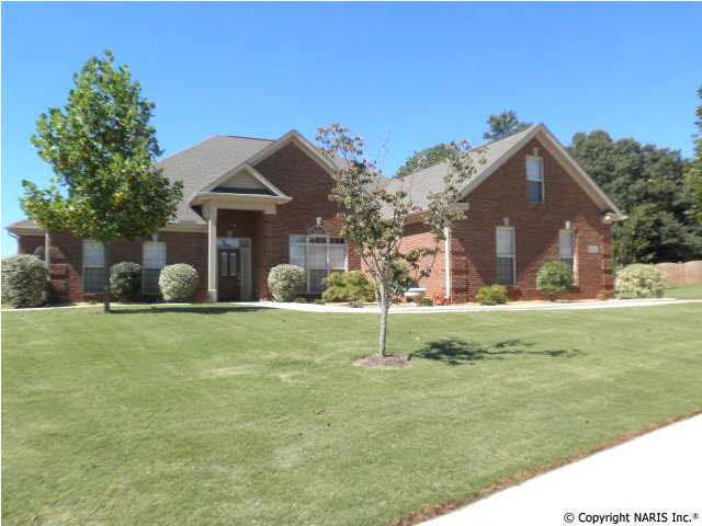 Full brick ranch with a bonus room up on a very nice, large lot. This home features lots of hardwood floors and smooth ceilings.