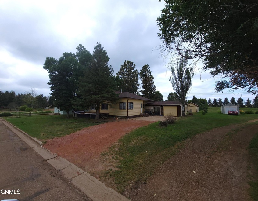 305 2nd Ave W