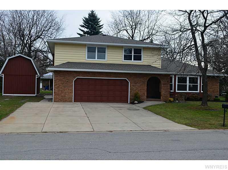 Exterior Front New roof, windows, soffit, rain gut
