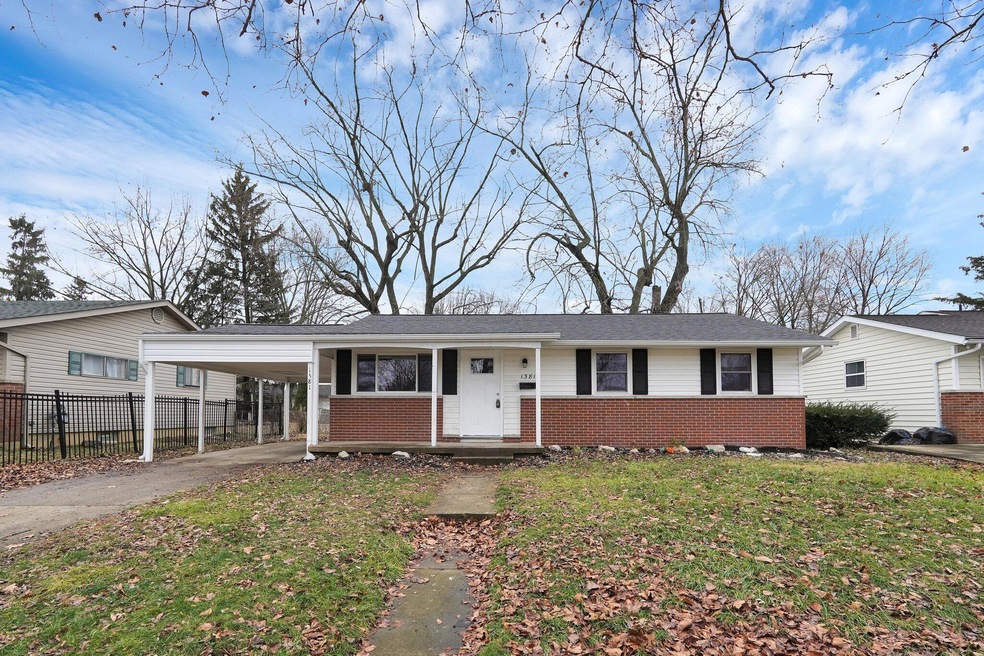 1-web-or-mls-1381-chesterton-square-s