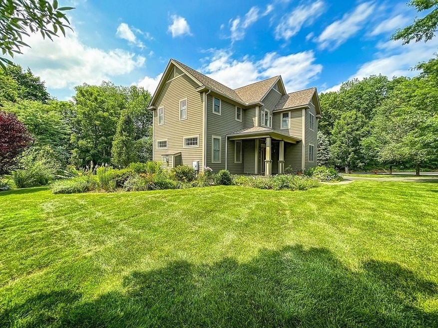 7 Moody Field Rd, Amherst, MA 01002 - photo 1