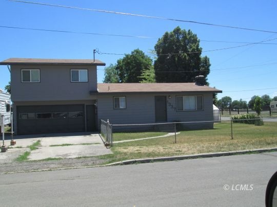 1337 Center St, Lakeview, OR 97630 - photo 1