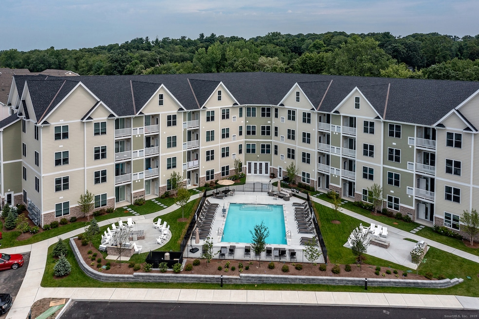 48 Stony Hill Rd unit C216, Bethel, CT 06801 - photo 1