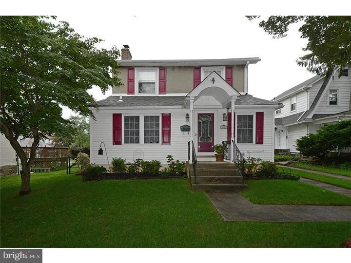 332 E Manoa Rd, Havertown, PA 19083 - photo 1