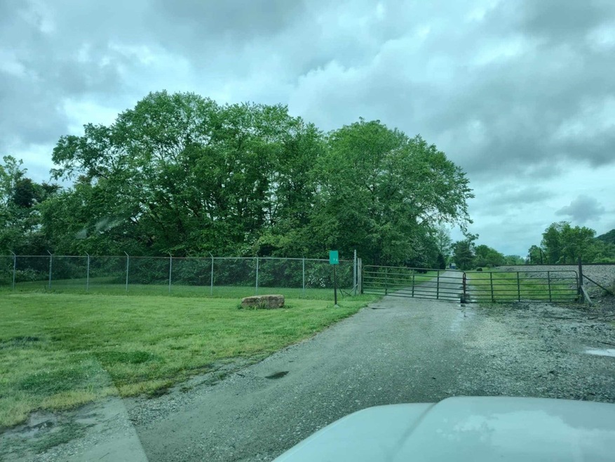 106 Nursery Ln, Ironton, OH 45638 - photo 1