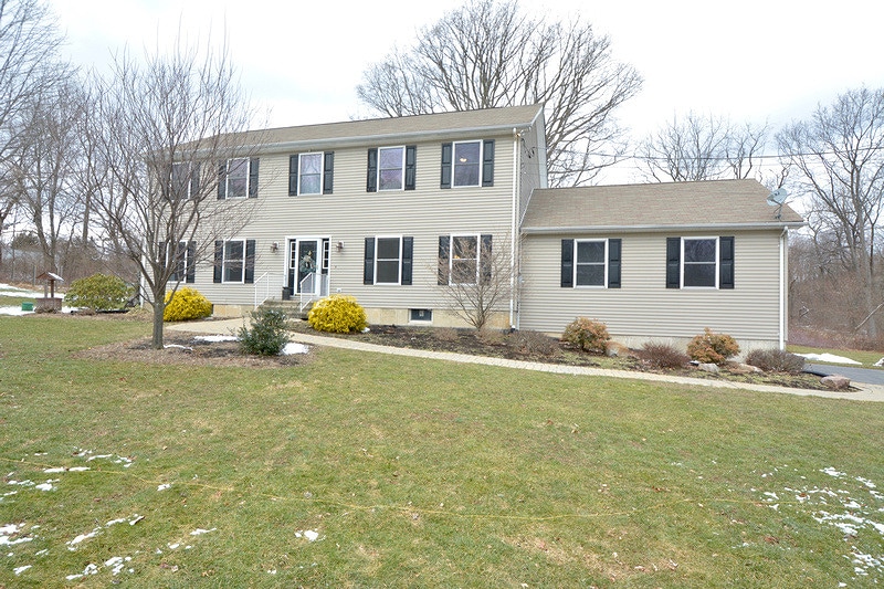 185 Buckhorn Dr, Washington, NJ 07882 - photo 1