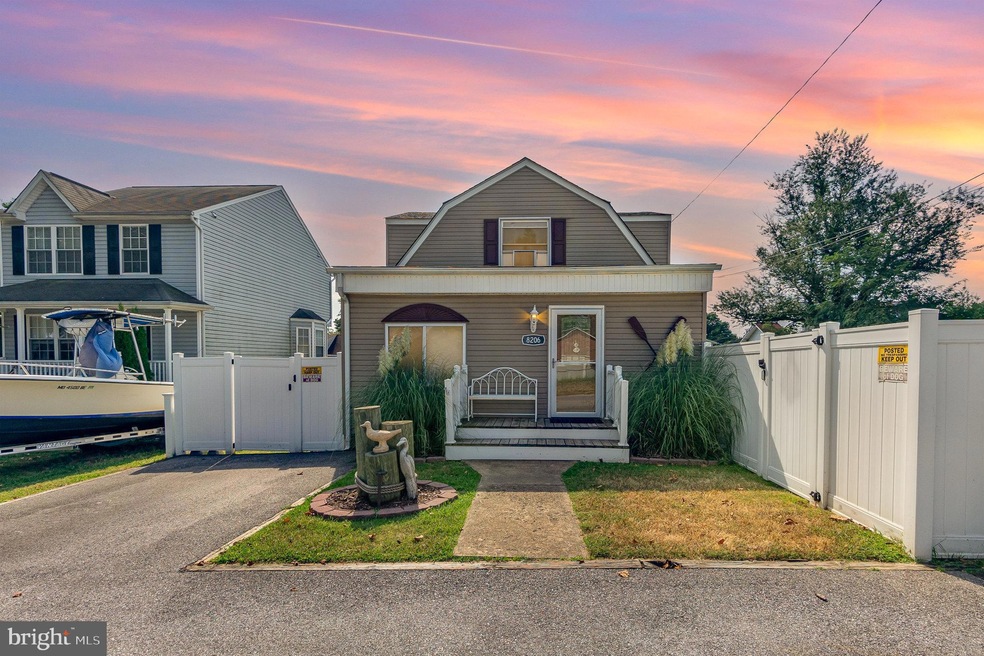 8206 W End Dr, Orchard Beach, MD 21226