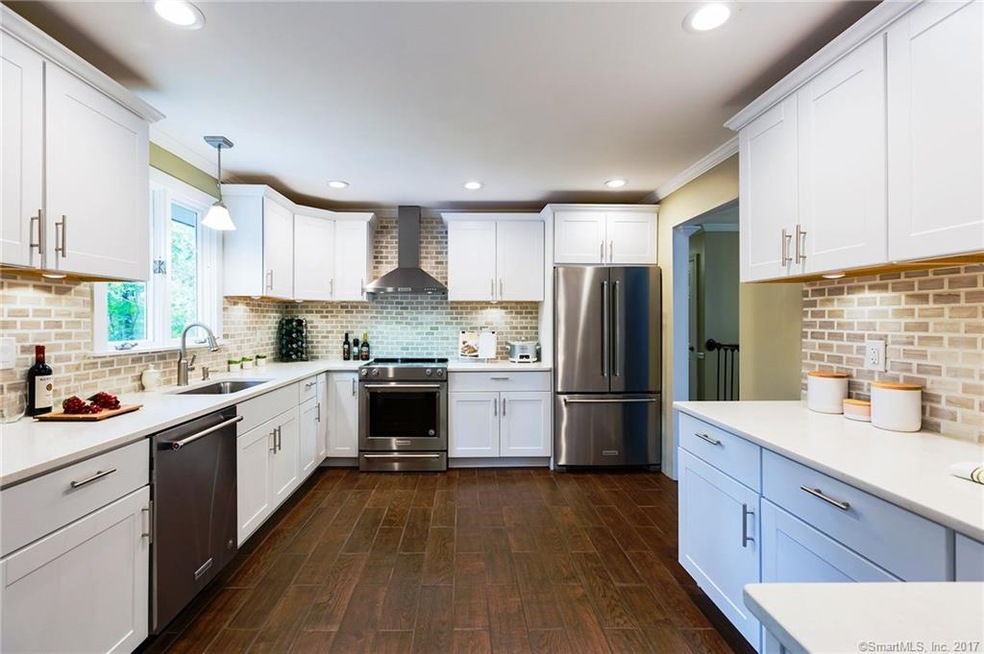 Here is the brand NEW kitchen you have been waitin