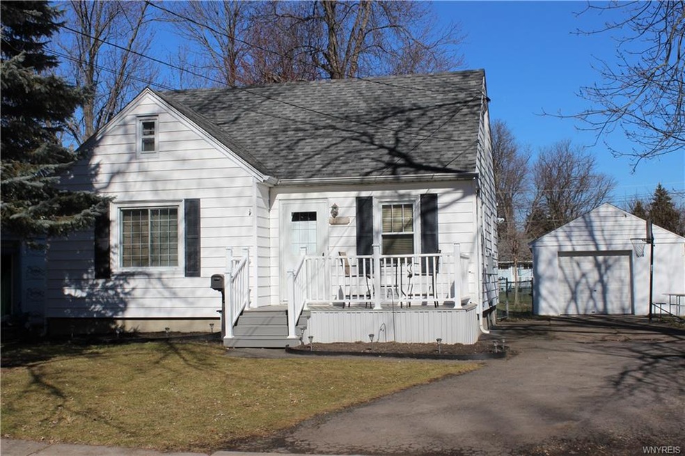 102 Klaum Ave, North Tonawanda, NY 14120 - photo 1