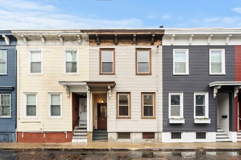 9 7th St, Cambridge, MA 02141 - photo 1