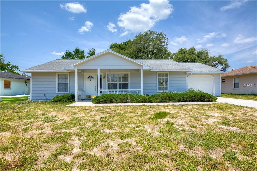 5452 Genevieve Cir, Zephyrhills, FL 33542 - photo 1