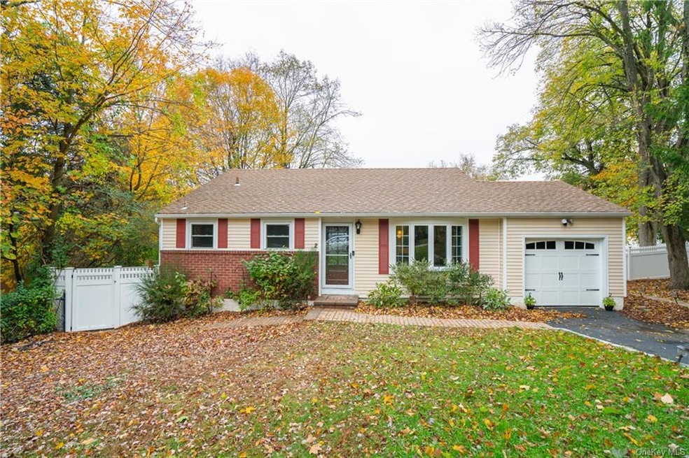 2 Wheeler Dr, Cortlandt Manor, NY 10567 - photo 1