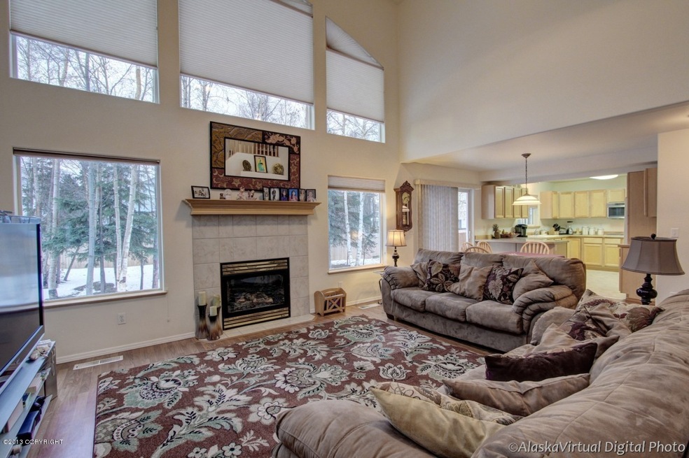 Family room to kitchen