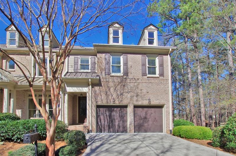 Welcome Home to this John Willis townhome so signi