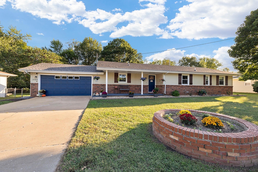 3326 E Independence St, Springfield, MO 65804 - photo 1