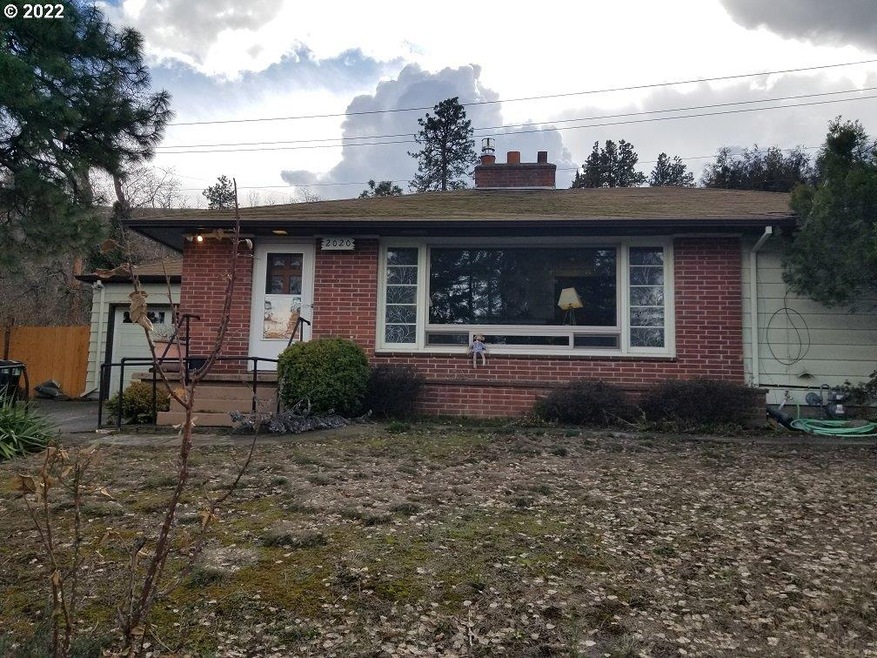 2020 W Scenic Dr, the Dalles, OR 97058 - photo 1